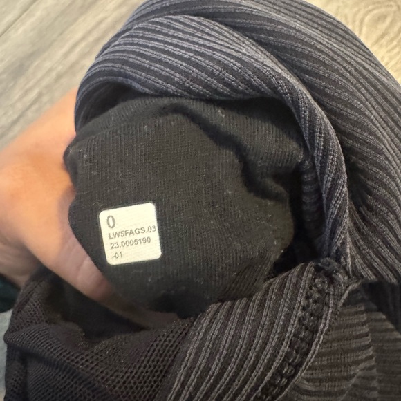 Lululemon Women's Black Softstreme HR Ribbed Wide-Leg Pants Size 0 - Picture 3 of 7